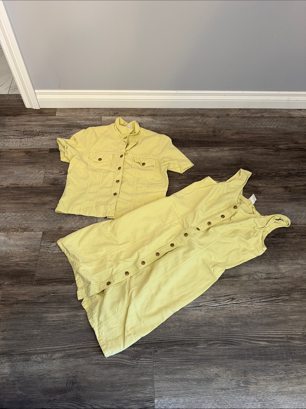 HL Design Vintage Yellow Button-Front Dress with Matching Short-Sleeve Jacket